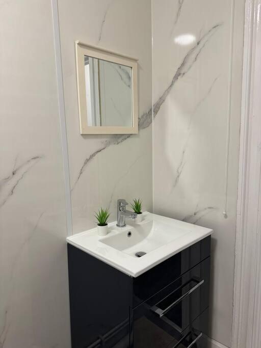 3 • Double Bed In King's Cross London