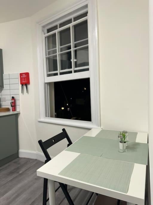 3 • Double Bed In King's Cross London